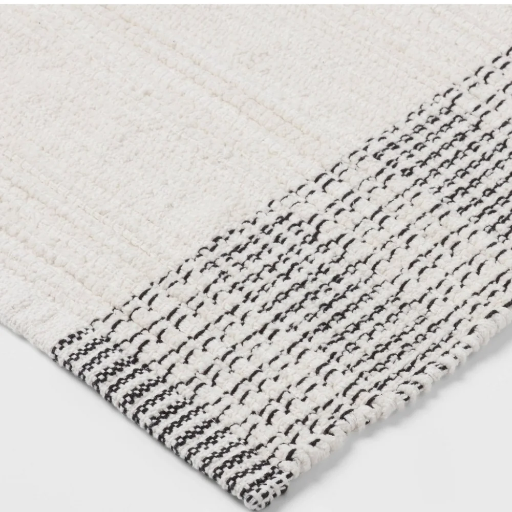 Thresol Black and White Textured Mat